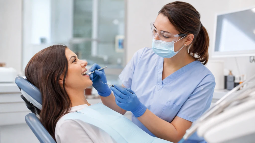 Профілактичний огляд стоматолога у Root Dental Clinic на Васильківський